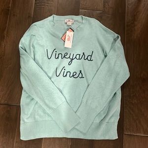 NWT Vineyard Vines Embroidered Sweater